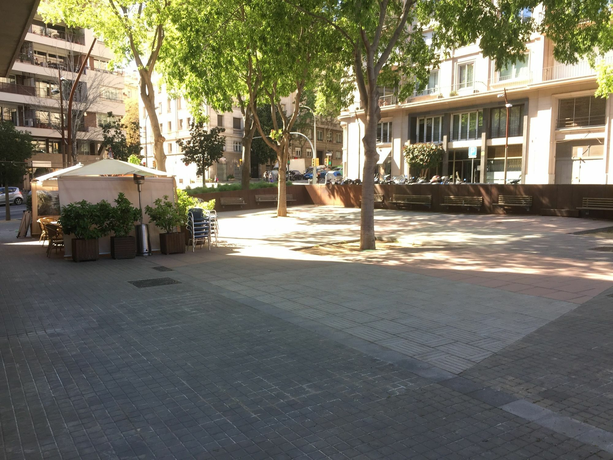 Apartamento Apkeys Barcino Balmes Barcelona Exterior foto
